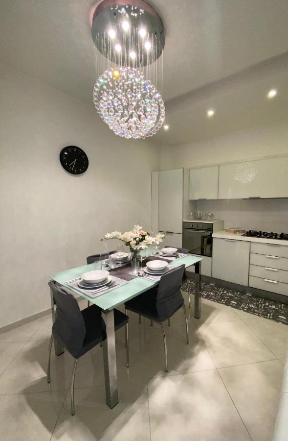 Casavacanza Carme' Napels Buitenkant foto